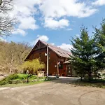 Pod Bresteckou Skalou 招待所 Břestek