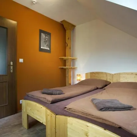 Penzion Pod Břesteckou Skalou 3*