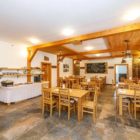 Penzion Pod Břesteckou Skalou 3*