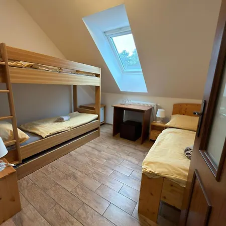 Pod Bresteckou Skalou Pensjonat 3*