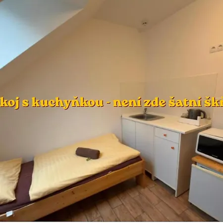 Pod Bresteckou Skalou Břestek