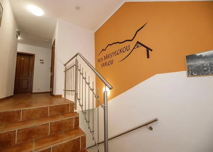 Pod Bresteckou Skalou Maison d'hôtes 3*